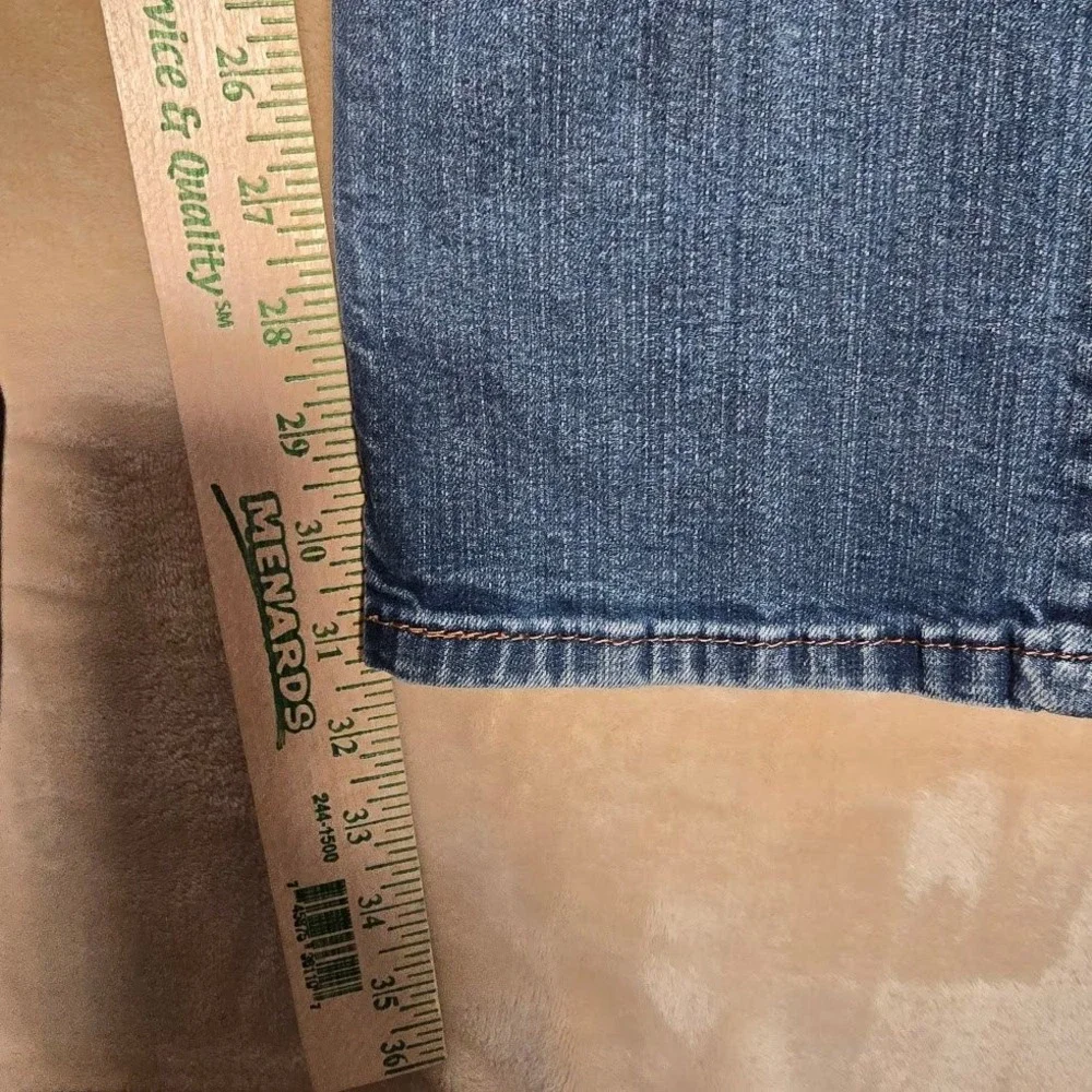 Levis 514 Straight Fit Mens Jeans W34 L32 Medium Wash Faded Whiskered Blue Denim